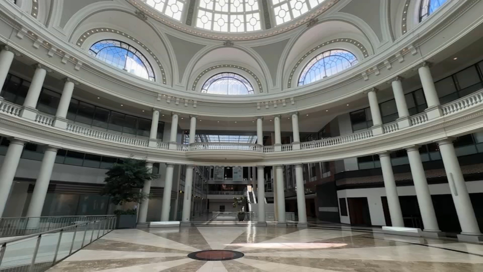 Vacant San Francisco Centre mall sold to local developers