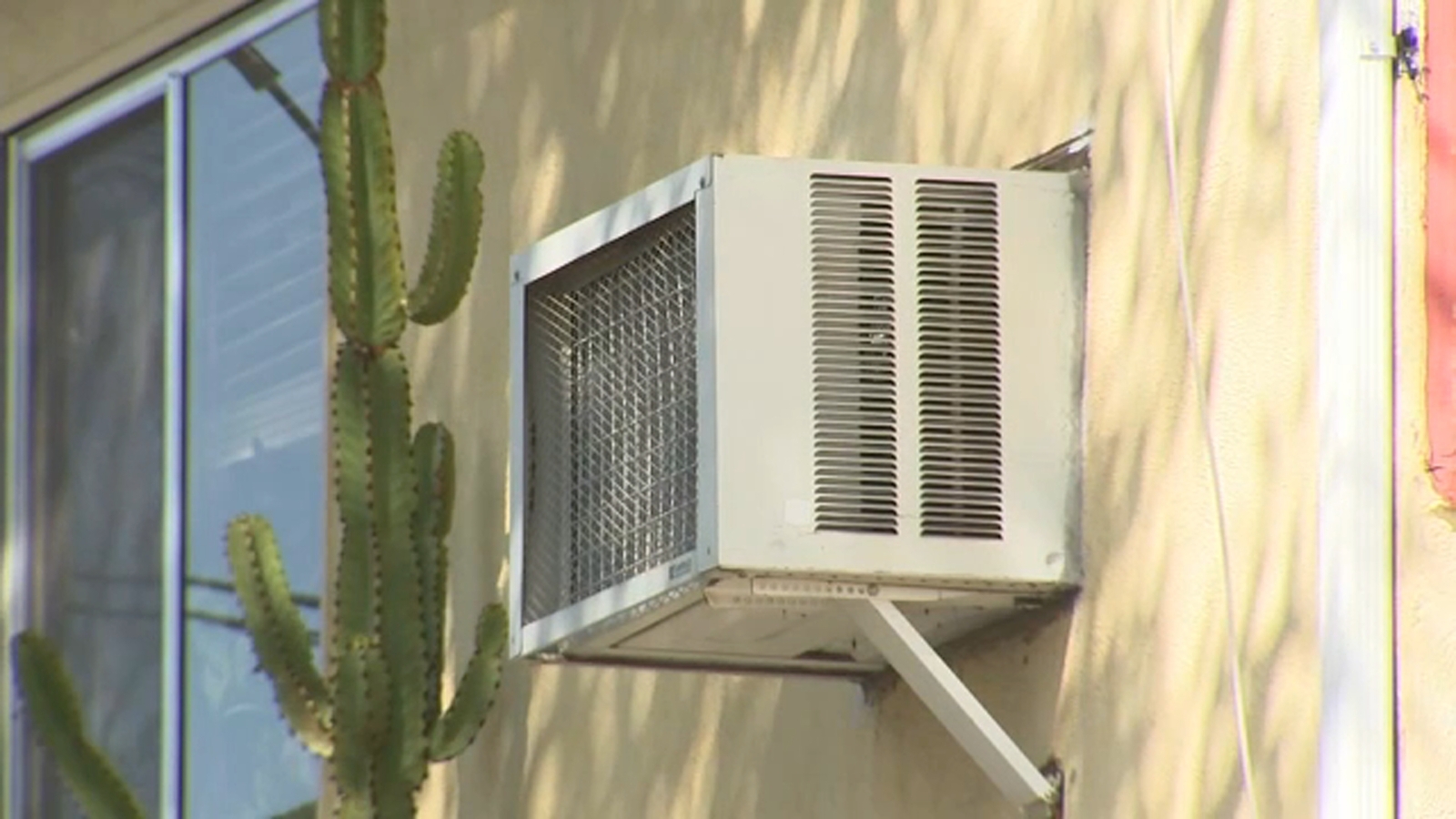 Tips to save energy, stay cool during record-breaking SoCal heat wave