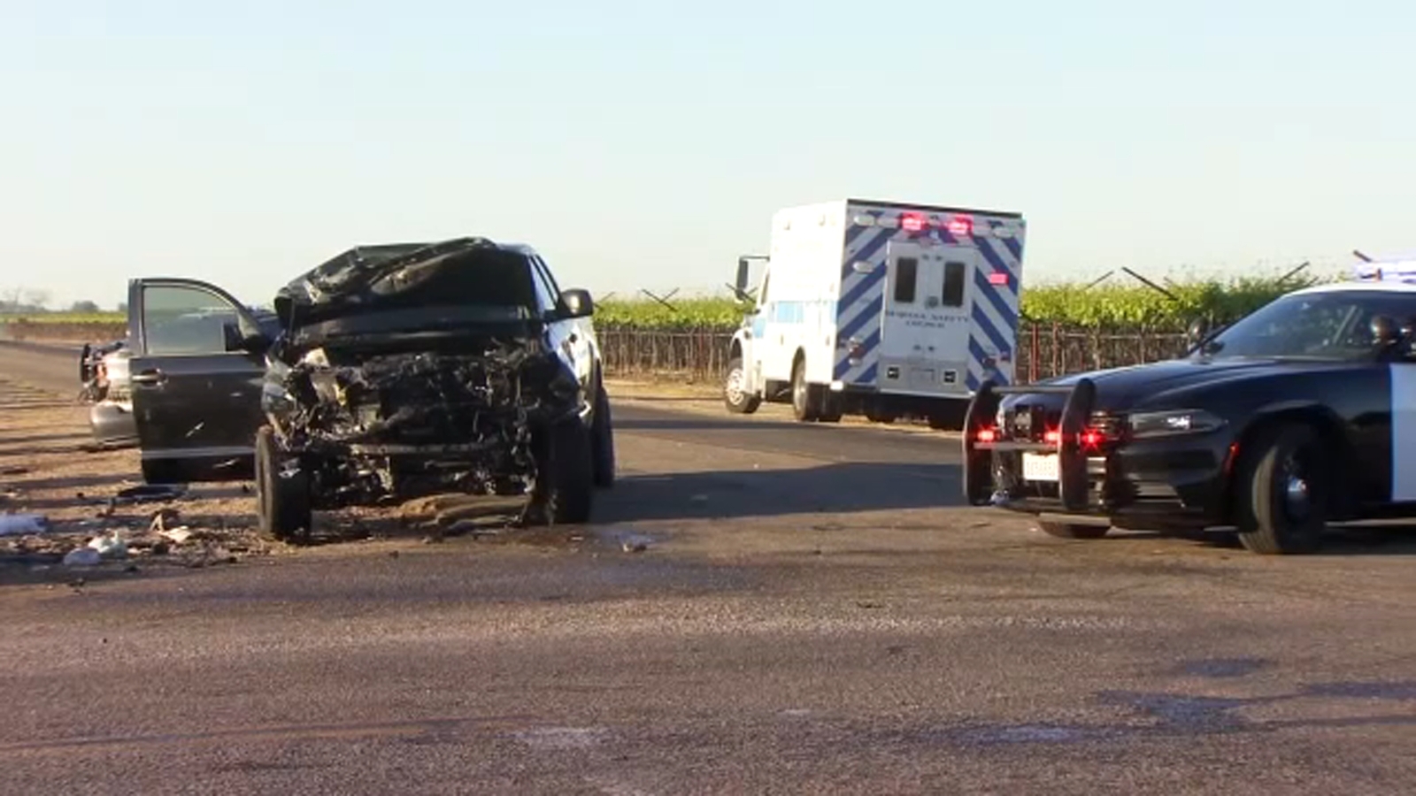 Man killed in 3-vehicle crash in Fresno County, CHP says