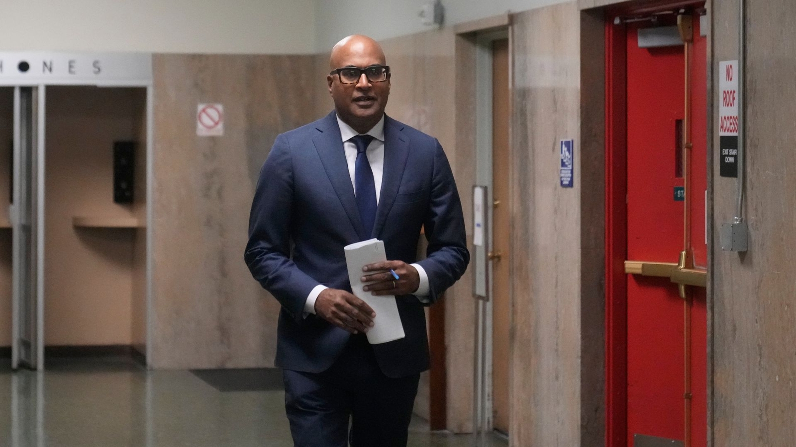 Judge fines San Francisco public defender for contempt after he refuses to take new cases