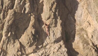 Crews rescue woman found clinging to cliff near San Francisco's Cliff House at end of Ocean Beach