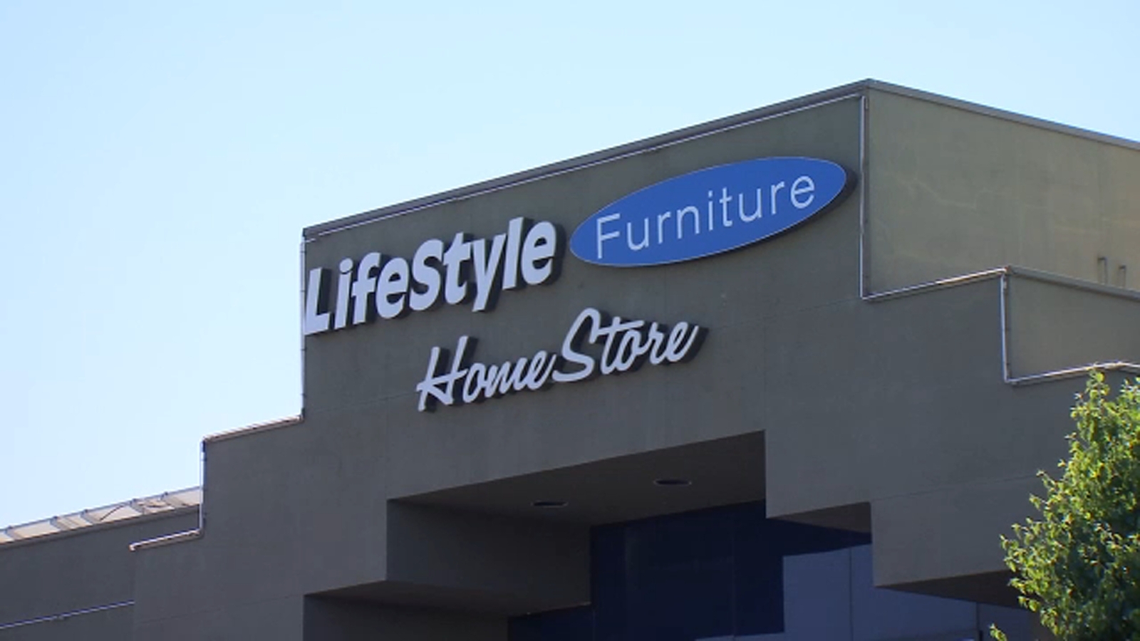 Fresno furniture store closing after 40+ years