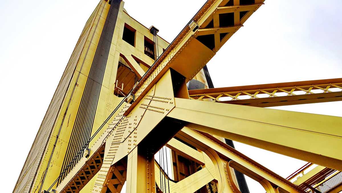 Trespasser climbs to upper levels of Tower Bridge, police say