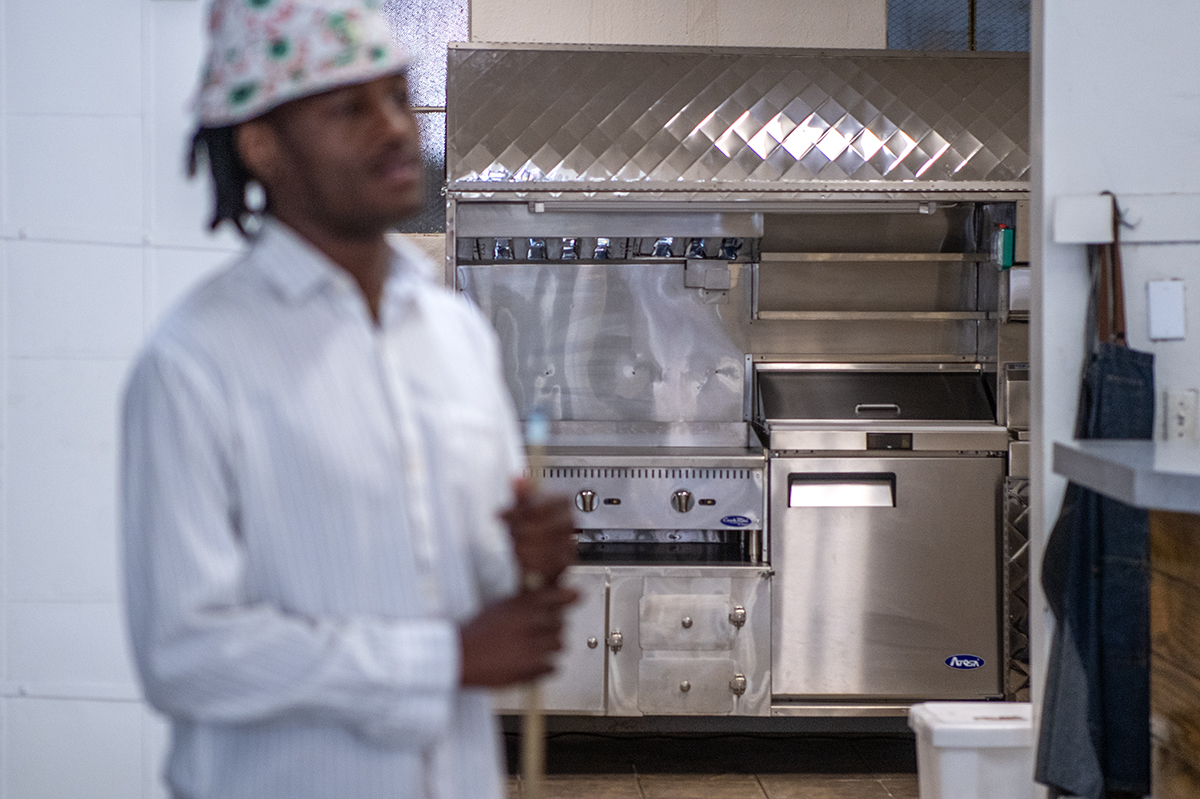 Long Beach cuts funding to free cart program for street vendors • Long Beach Post News