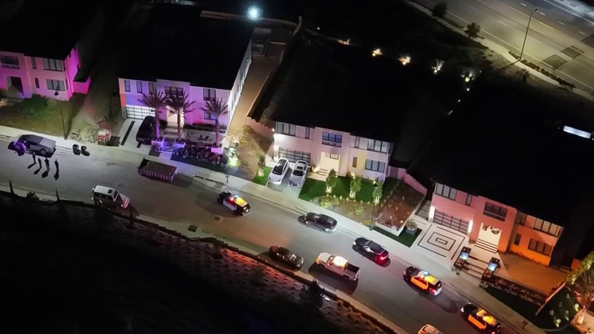 2 sought in attempted break-in at Porter Ranch home – NBC Los Angeles