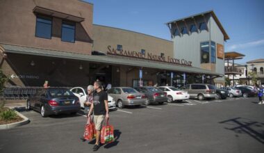 Sacramento Natural Foods Co-op launches self-checkout