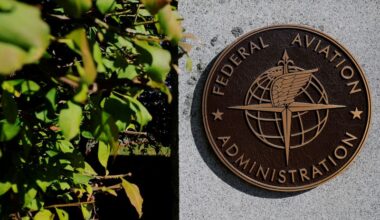 US FAA probes close call between United jet, Army helicopter in California | WKZO | Everything Kalamazoo