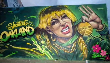 Major mural of Oakland Olympic champ Alysa Liu goes up in Temescal