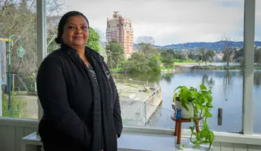 Budget cuts devastated an Oakland public safety program. Now neighbors are scraping by