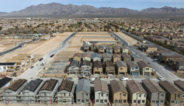 More Republicans than Democrats are leaving California for places like Nevada and Las Vegas. (B ...