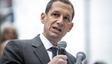 San Francisco Mayor Daniel Lurie Looks to Eliminate 500 City Jobs