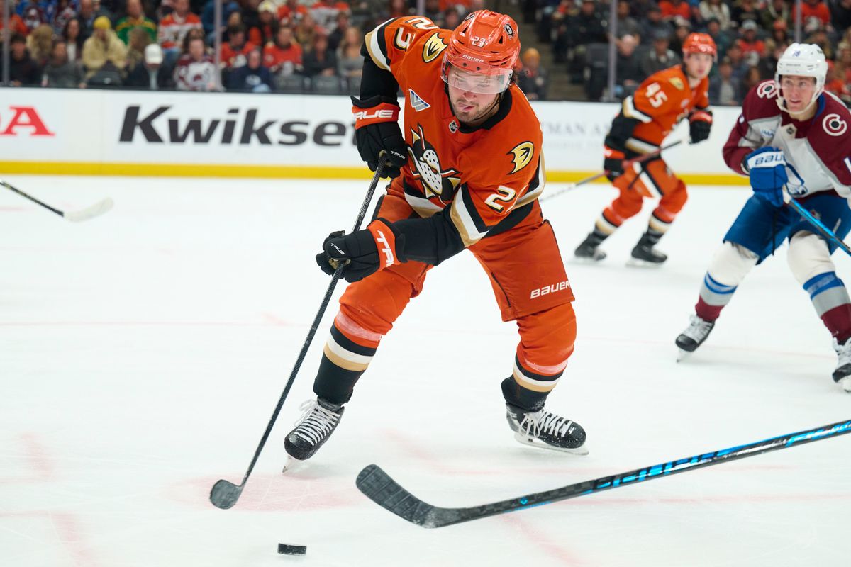 The Anaheim Ducks center Mason McTavish (23) fights for the puck during an NHL game against The Colorado Avalanche, March 3rd, 2026 in Anaheim California. The Anaheim Ducks center Mason McTavish (23) fights for the puck during an NHL game against The Colorado Avalanche, March 3rd, 2026 in Anaheim California.