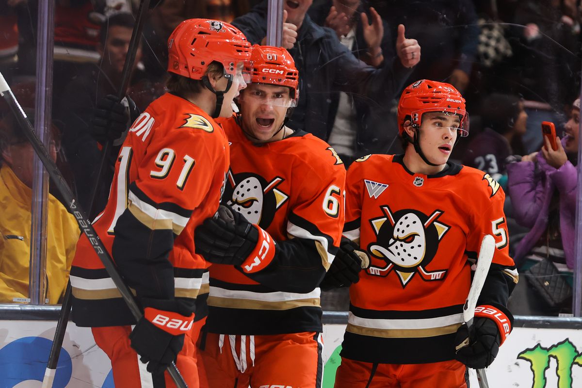 Anaheim Ducks left wing Cutter Gauthier (61) celebrates scoring a goal with teammates during an NHL game against the New York Islanders on March 4, 2026 in Anaheim, CA.