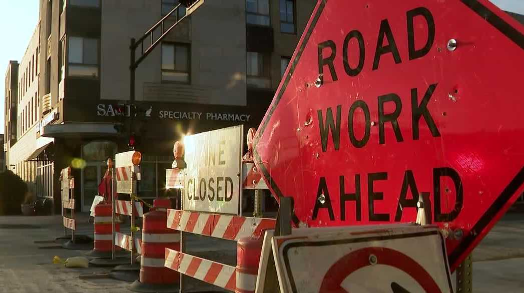 Shorewood businesses open to customers despite construction