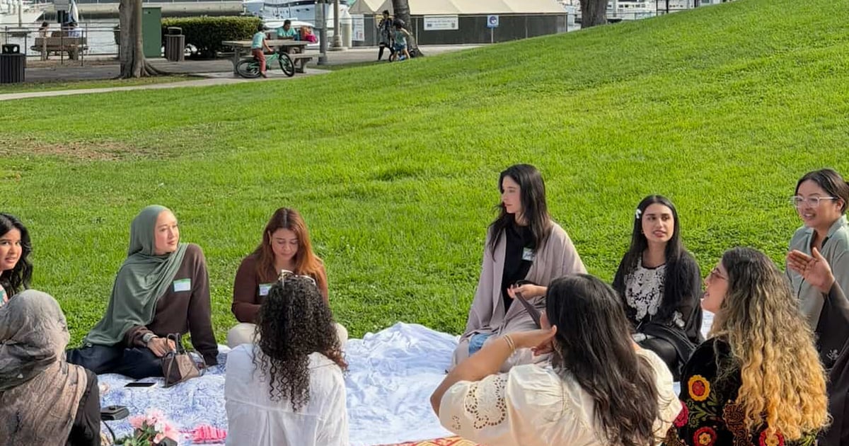 building sisterhood this Ramadan – Annenberg Media