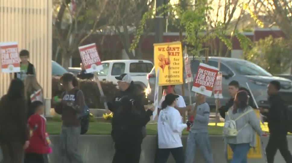 Twin Rivers school district reaches agreement with teachers union, ending historic strike