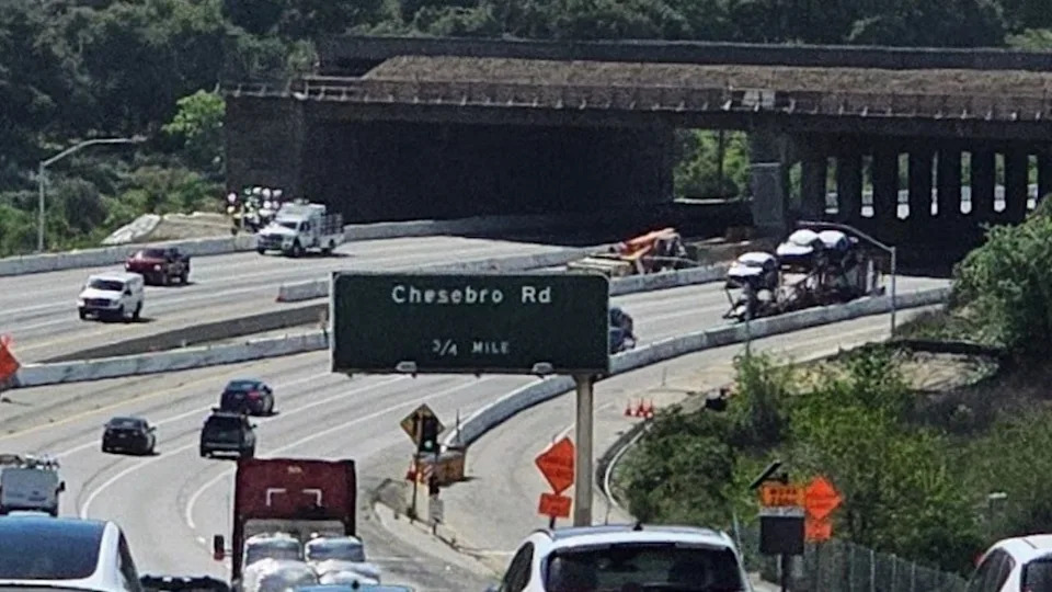 Westward view on US 101 in Calabasas towards the Annenberg Wildlife Crossing in April, 2025.