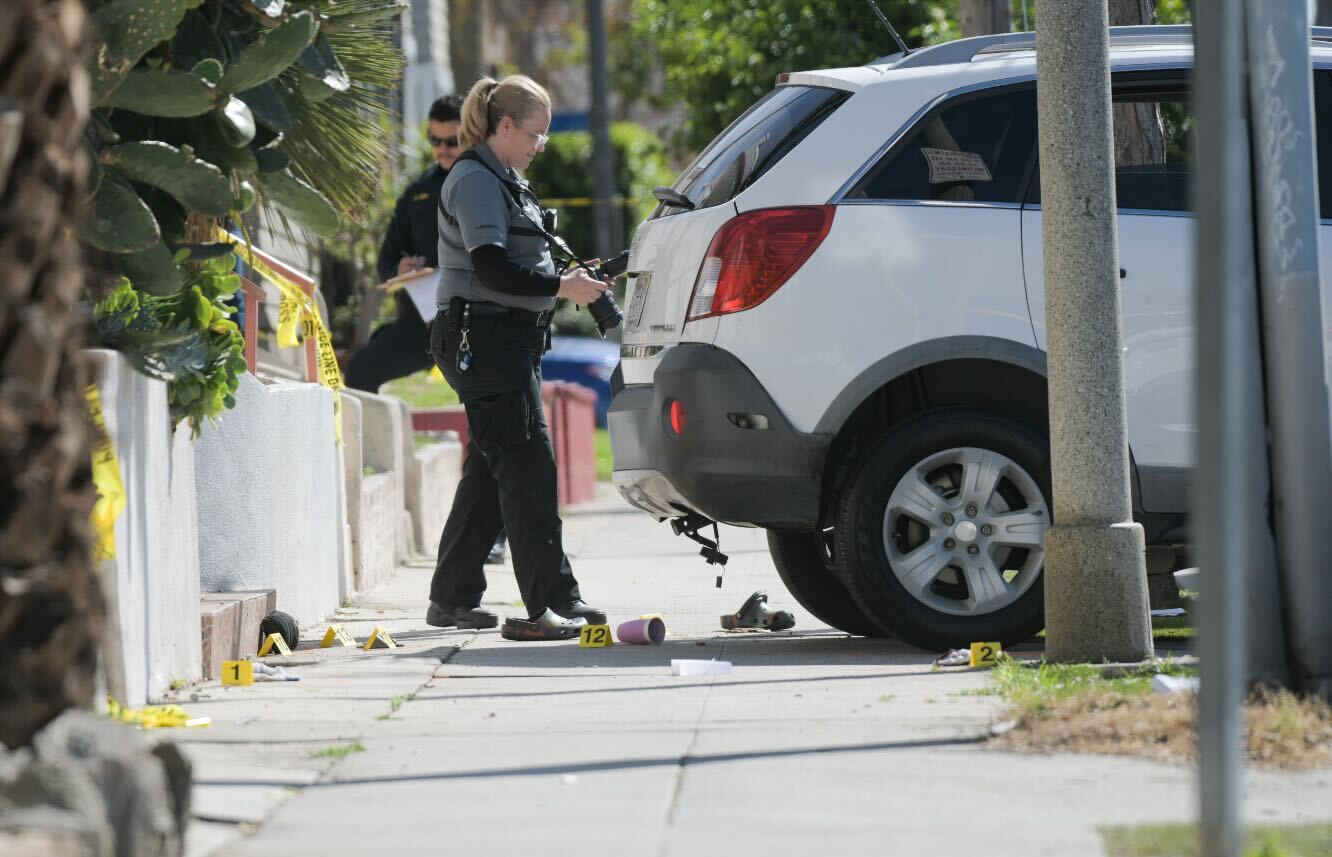 Toddler killed, 2 others seriously hurt when SUV backs over curb onto sidewalk • Long Beach Post News