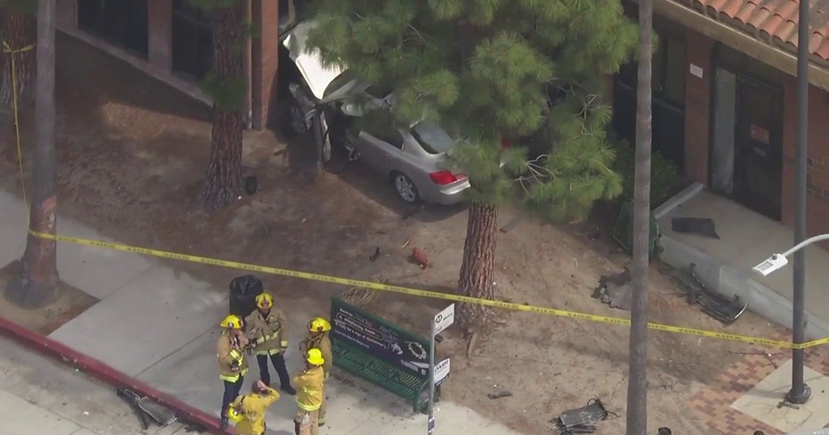 Car plows into Wilmington Branch Library following 2-vehicle crash