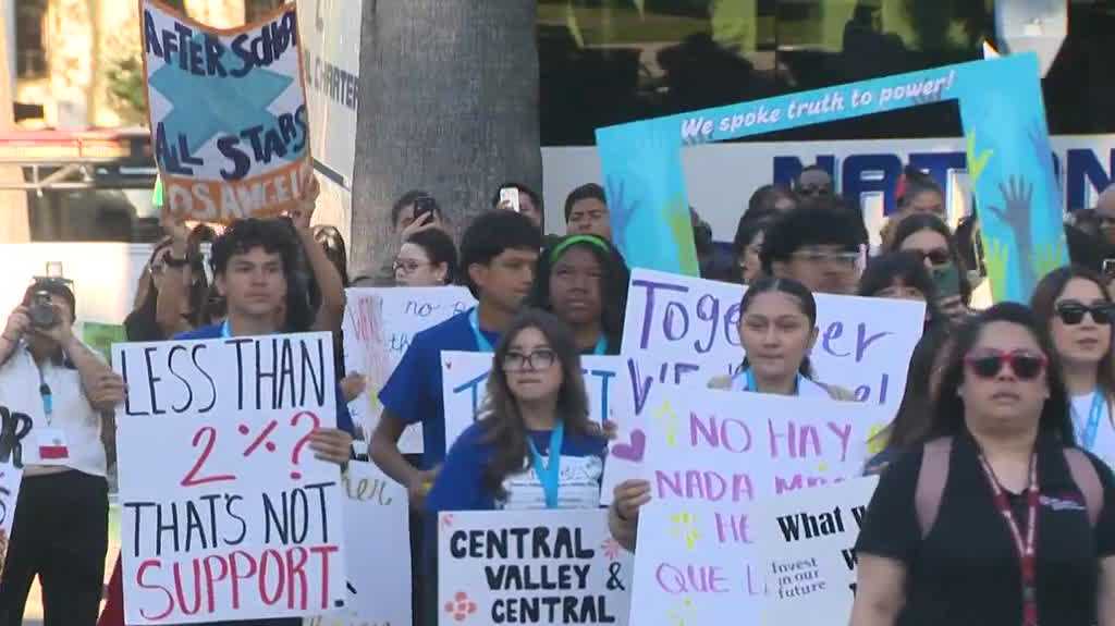Students rally behind California AB 2430, protest AI
