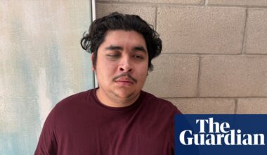 Los Angeles man blinded by officer’s projectile at anti-ICE protest, claim says | Los Angeles