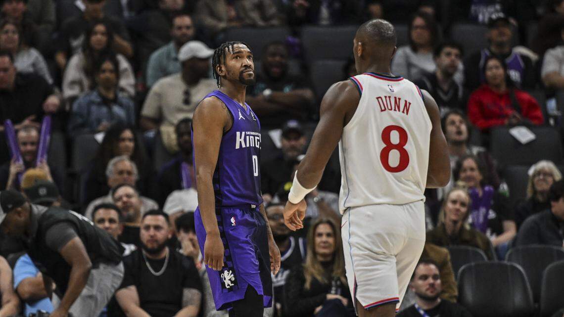 Kings vs. Clippers: Kings could be down to eight players