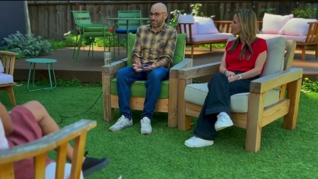 Want to raise your kids with your besties? Now's your chance