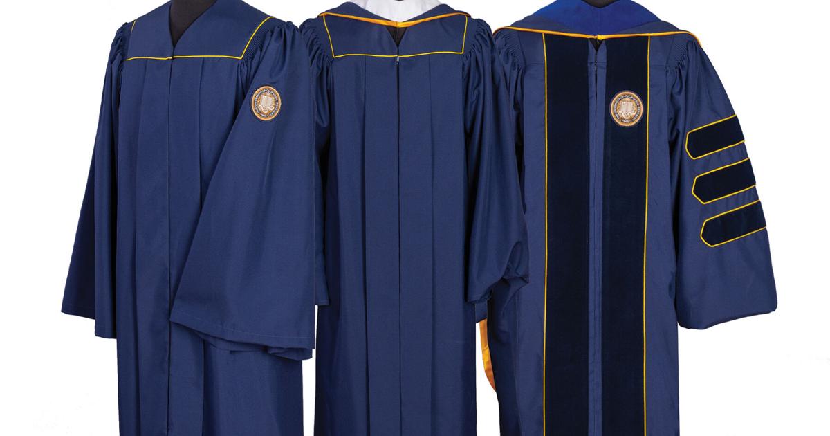 UC Berkeley introduces sustainable graduation regalia, raising purchase cost by 5 times | Student Life