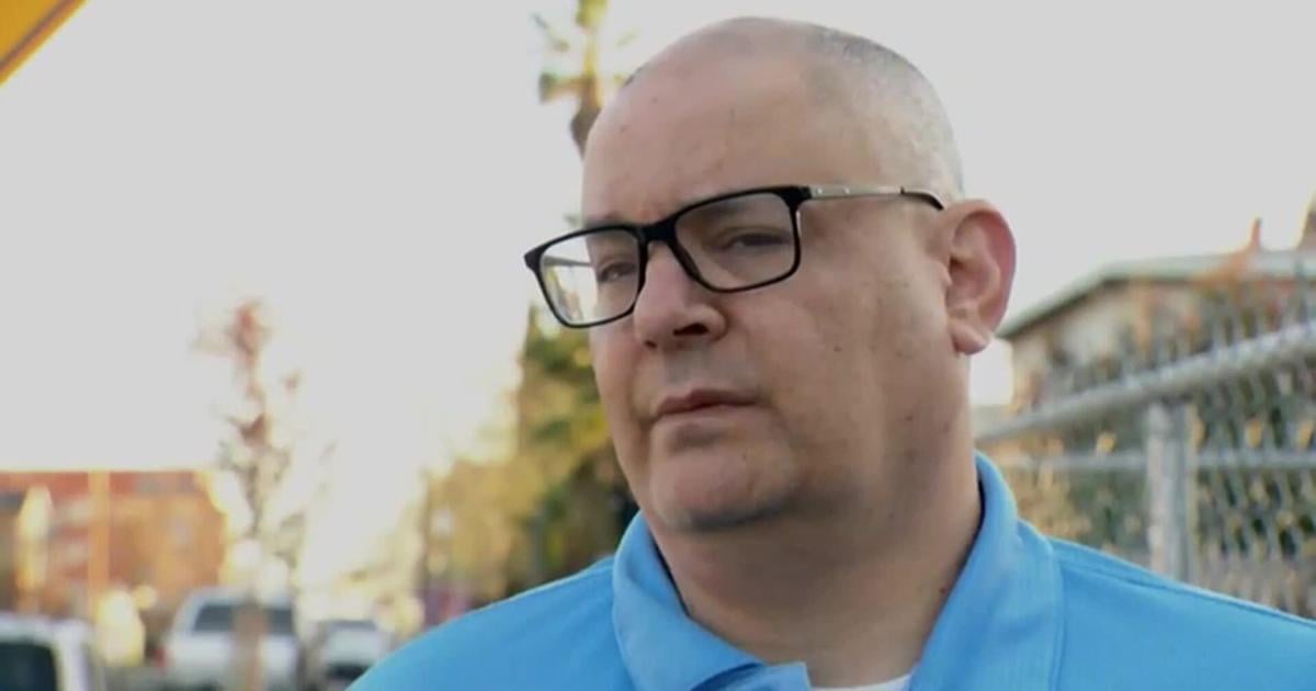 'They're everywhere': Chickens overrun Sacramento neighborhood, leaving residents frustrated | National and World News