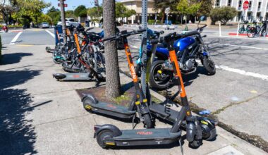 Suspects sprayed victim with fire extinguisher to steal electric scooter | Crime and Safety