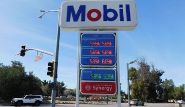 California bill to suspend gas tax fails despite rising prices | California