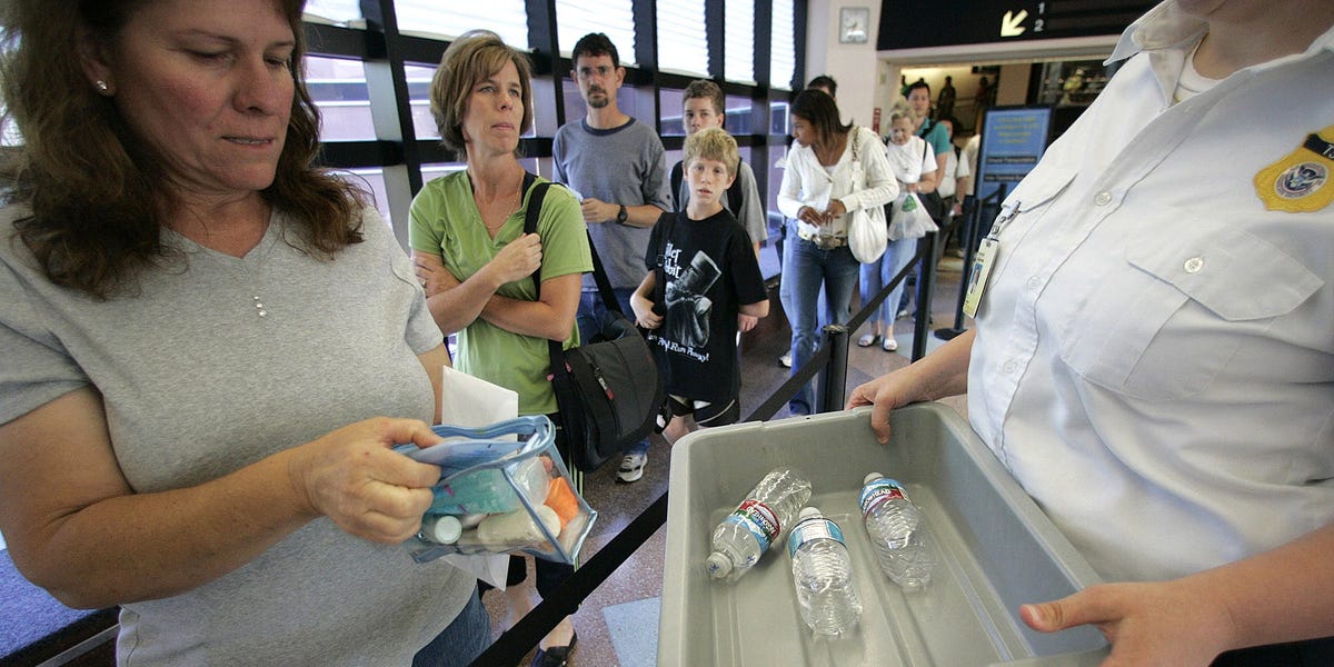AI Robot José Debuts at San Jose Airport As TSA Lines Spiral