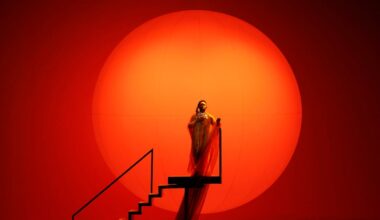 ‘Akhnaten’ is a one-of-a-kind immersive experience for both new and seasoned opera goers – Annenberg Media