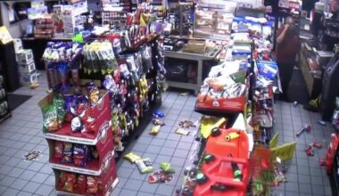 Chaos erupts as swarm of juveniles ransack Sacramento gas station