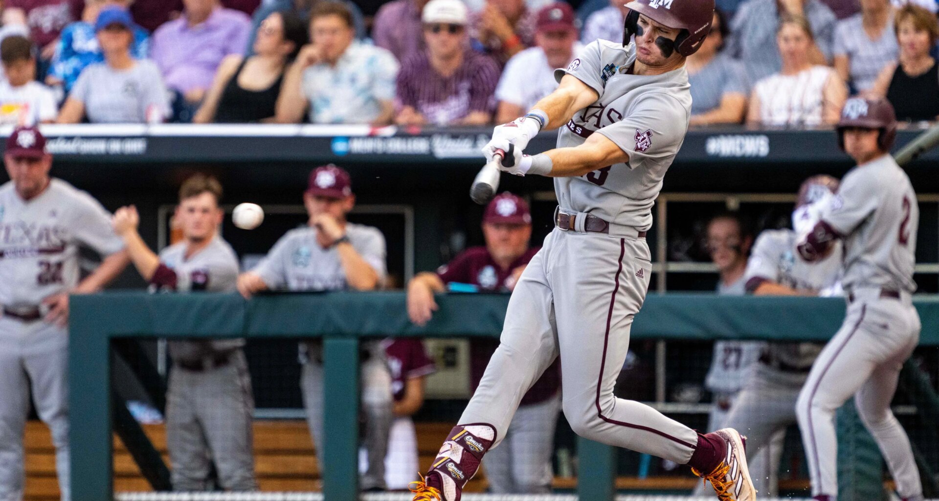 Texas A&M secures 6-3 win over Oakland in Game 1 of doubleheader