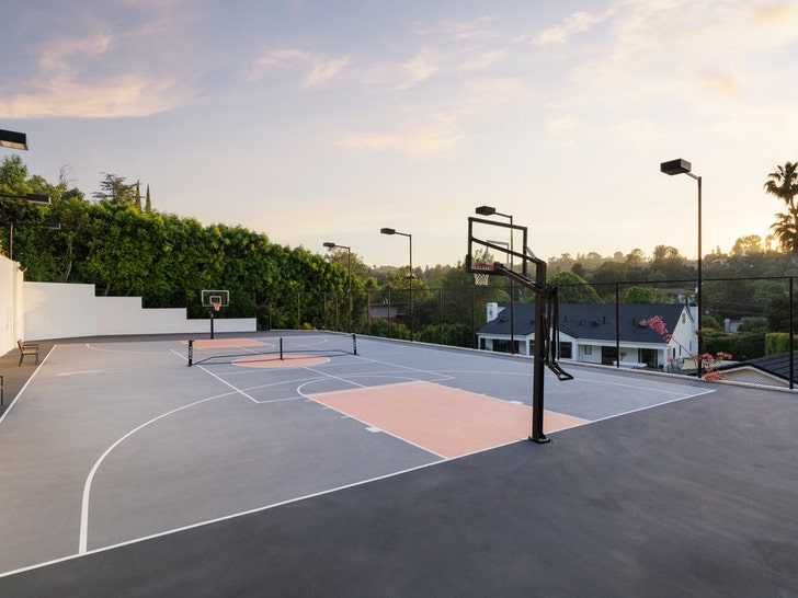 Meghan Trainor Lists LA Home 15