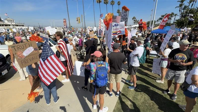 “No Kings” march taking place in downtown San Diego on March 28, 2026. (SkyFox/KUSI in the SKy)