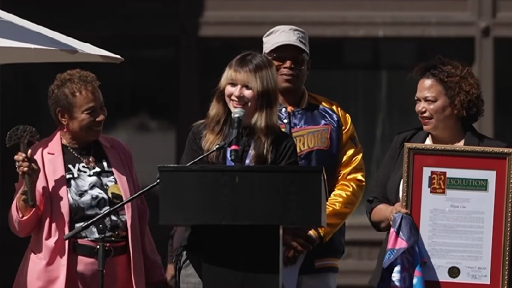 Alysa Liu receives key to the city at Oakland Olympic celebration