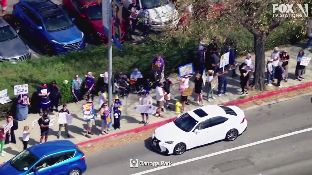 Canoga Park, North Hollywood No Kings protests