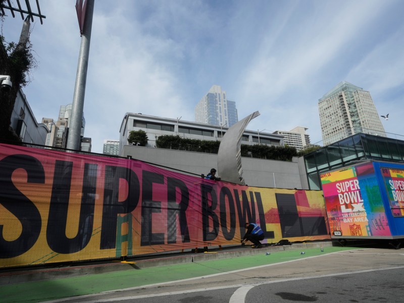 Star-studded flag football game will be Berkeley’s taste of Super Bowl glitz