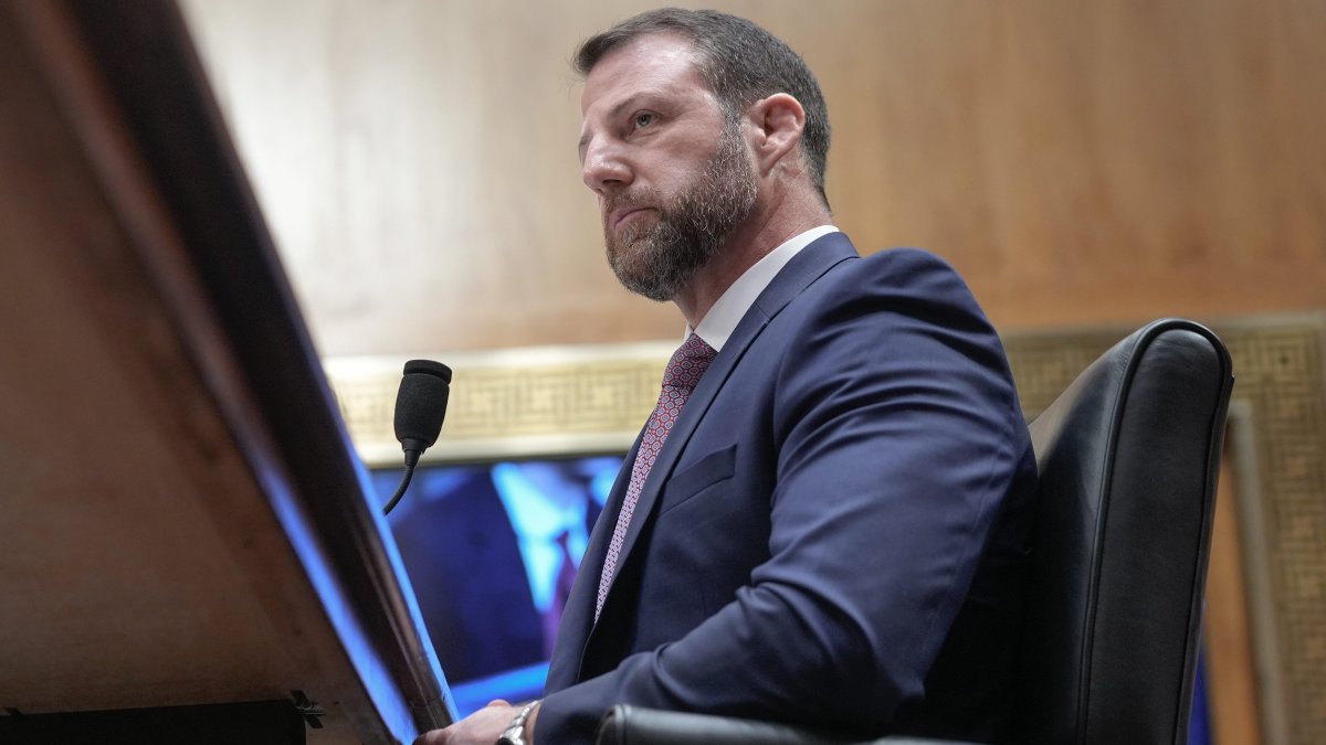 Senate confirms Markwayne Mullin to be DHS secretary – NBC Los Angeles