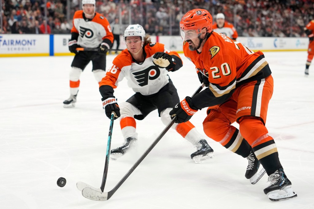 Flyers edge Ducks in OT as Zegras, Drysdale make Honda Center return – Orange County Register