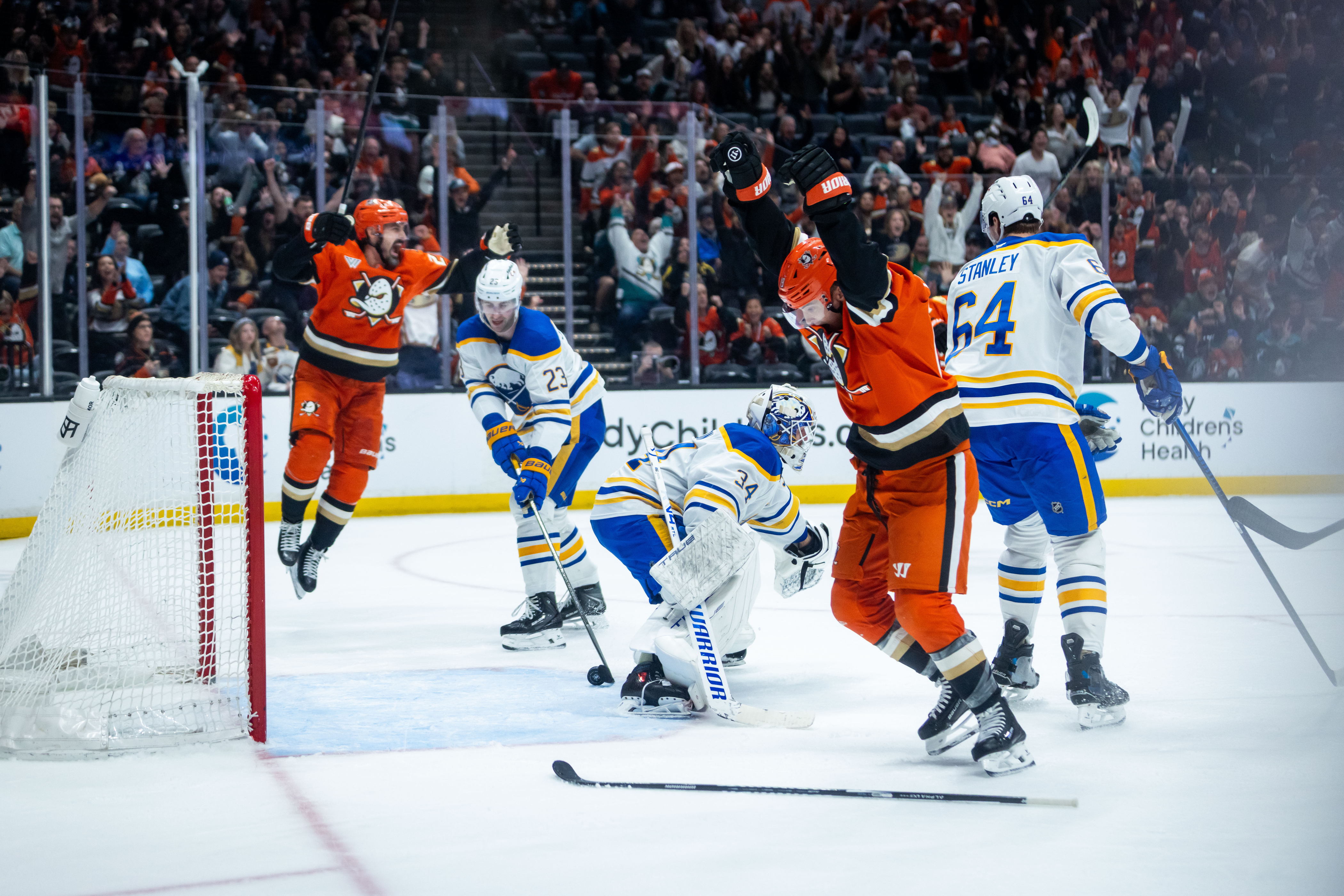 Ducks left wing Chris Kreider (20) and Anaheim Ducks right...