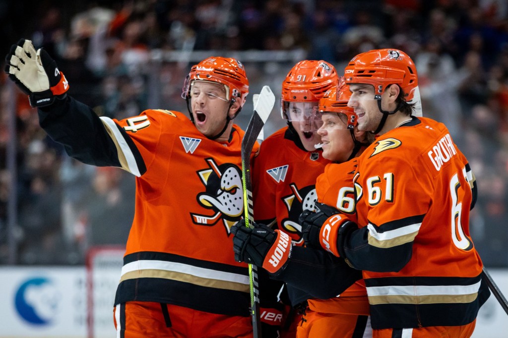 Ducks begin key road trip with momentum – Orange County Register