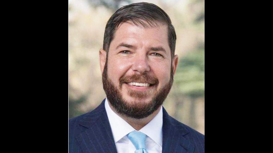 CA Assemblyman Joaquin Arambula enters rehab amid divorce filing