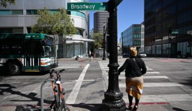 Oakland rolls out new safety measures along Telegraph Ave, Broadway on weekend nights