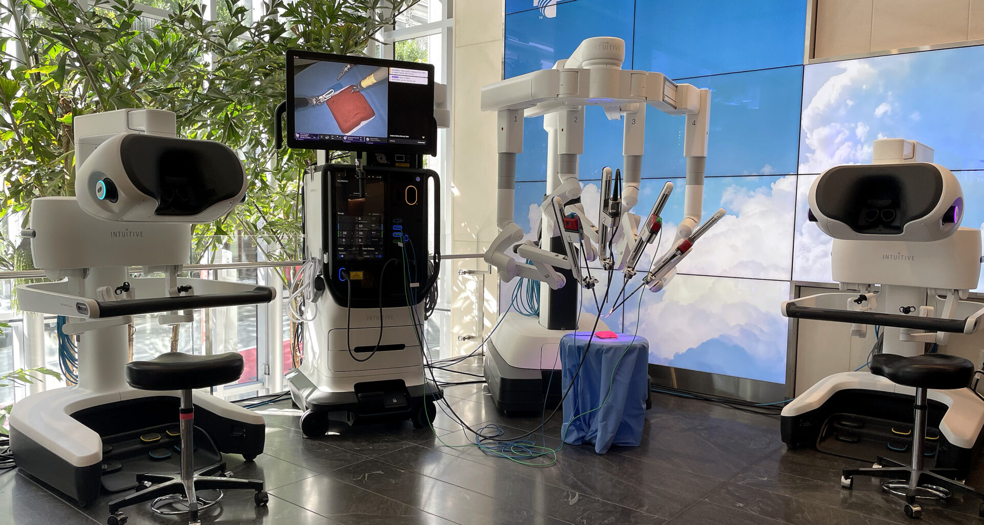 Sutter Health’s new robotic surgical systems in SF aim to speed patient recovery