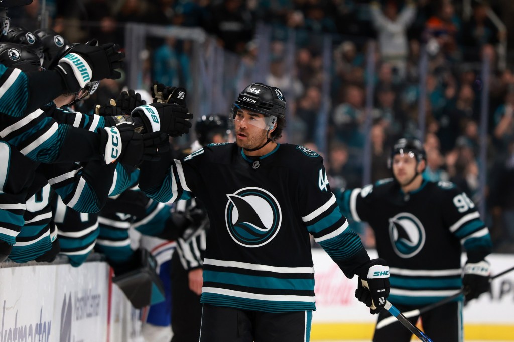 San Jose Sharks, Kiefer Sherwood near agreement on new contract