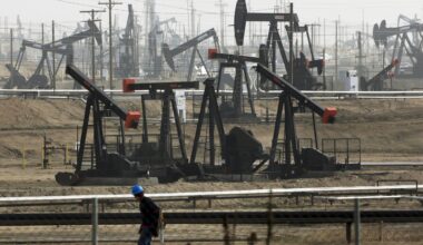 Federal government orders Southern California oil and gas pipeline to restart