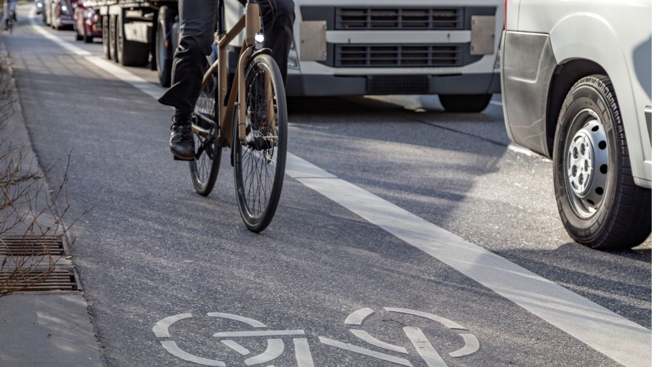 Fresno's New Active Transportation Plan Could Have Cyclists, Drivers Battling for Road Space